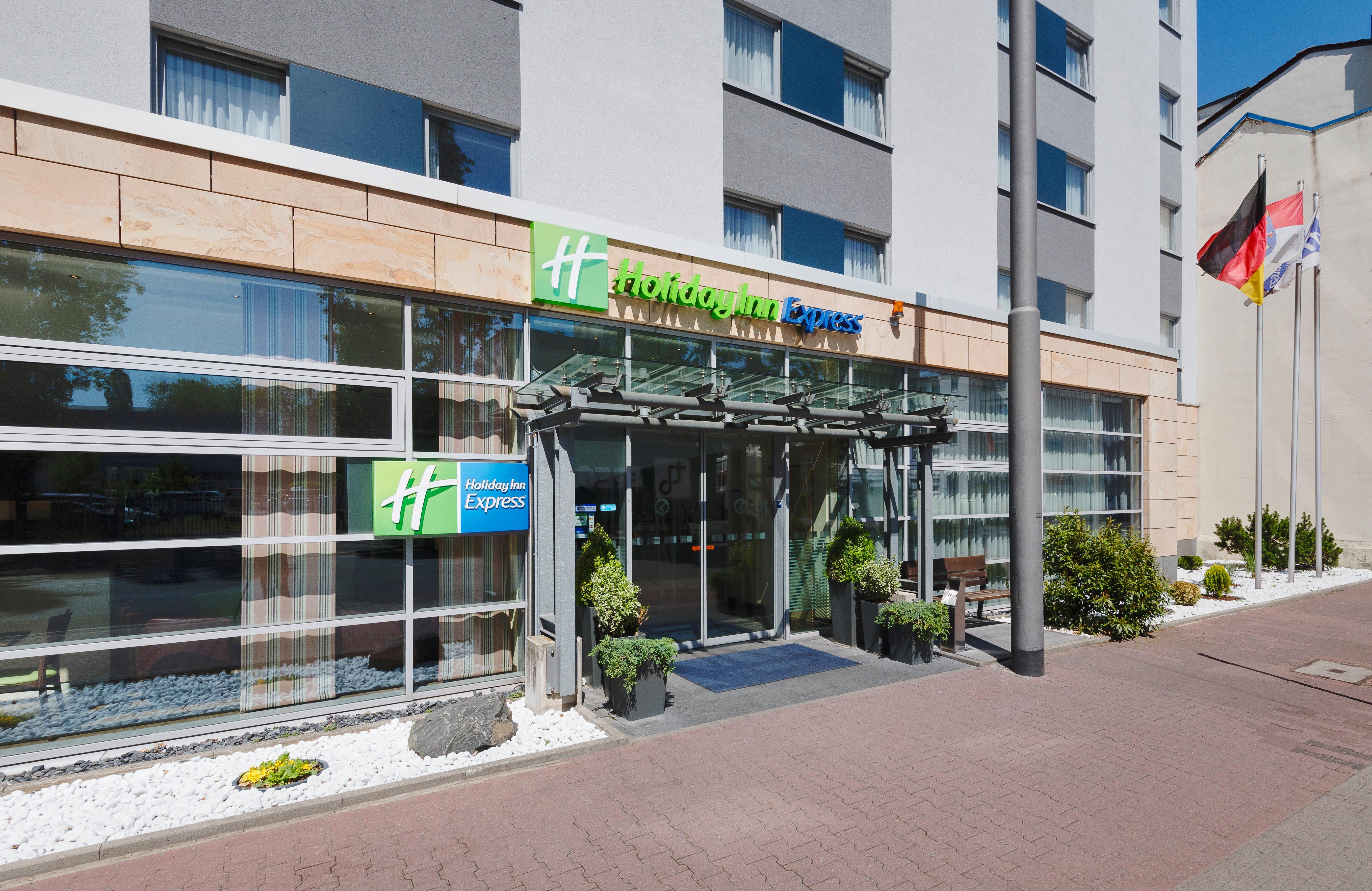 Holiday Inn Express Frankfurt Messe, An Ihg Hotel Frankfurt am Main Exterior foto