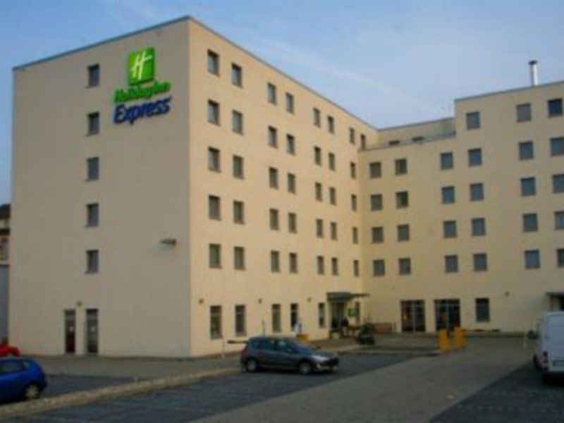 Holiday Inn Express Frankfurt Messe, An Ihg Hotel Frankfurt am Main Exterior foto